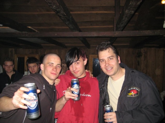 Tilko ropi zadravc nika b-day-->slikce ud ajn - foto