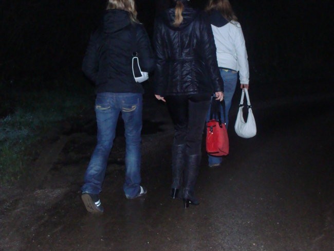 Tilko ropi zadravc nika b-day-->slikce ud ajn - foto povečava