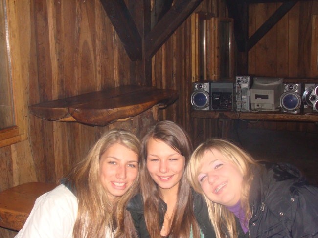 Tilko ropi zadravc nika b-day-->slikce ud ajn - foto povečava