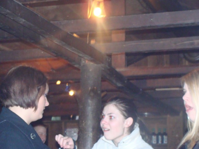 Tilko ropi zadravc nika b-day-->slikce ud ajn - foto povečava