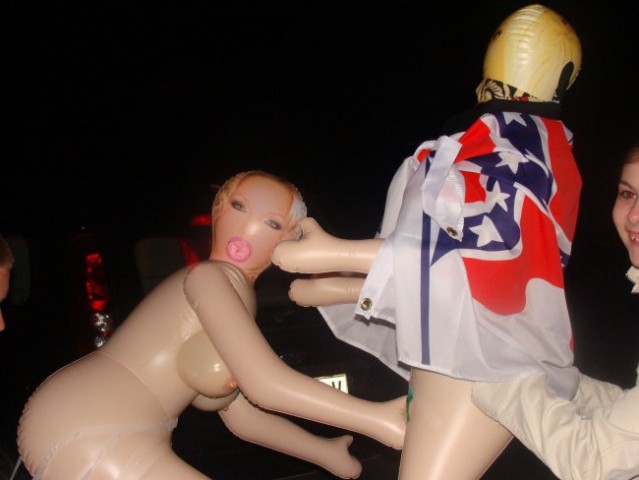 Tilko ropi zadravc nika b-day-->slikce ud ajn - foto