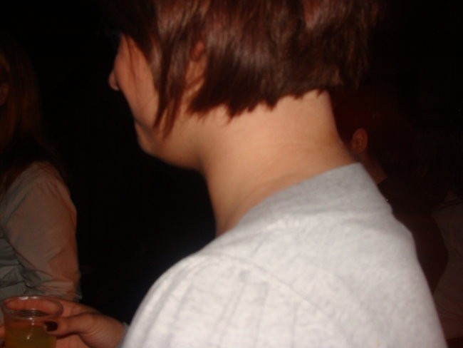 Tilko ropi zadravc nika b-day-->slikce ud ajn - foto povečava