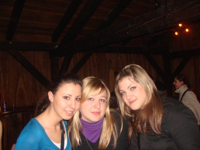 Tilko ropi zadravc nika b-day-->slikce ud ajn - foto