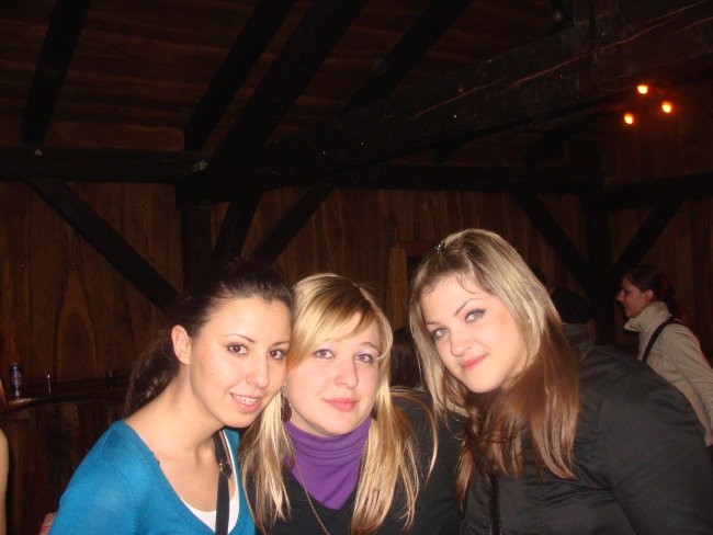 Tilko ropi zadravc nika b-day-->slikce ud ajn - foto povečava