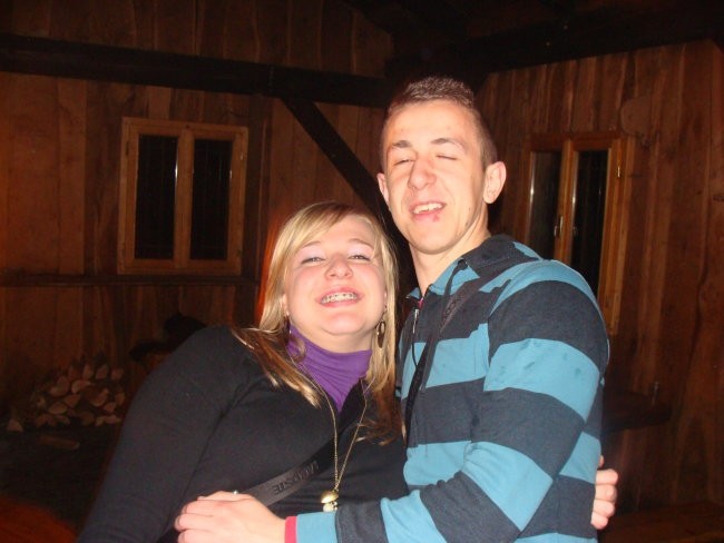 Tilko ropi zadravc nika b-day-->slikce ud ajn - foto povečava