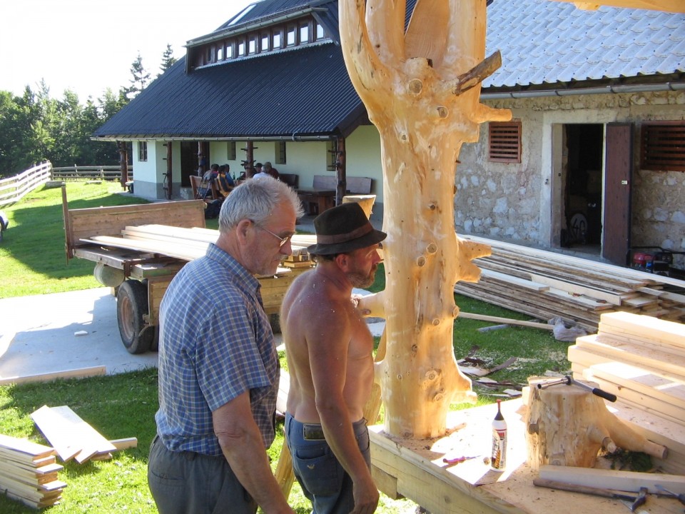 Gradnja odra na Menini - foto povečava