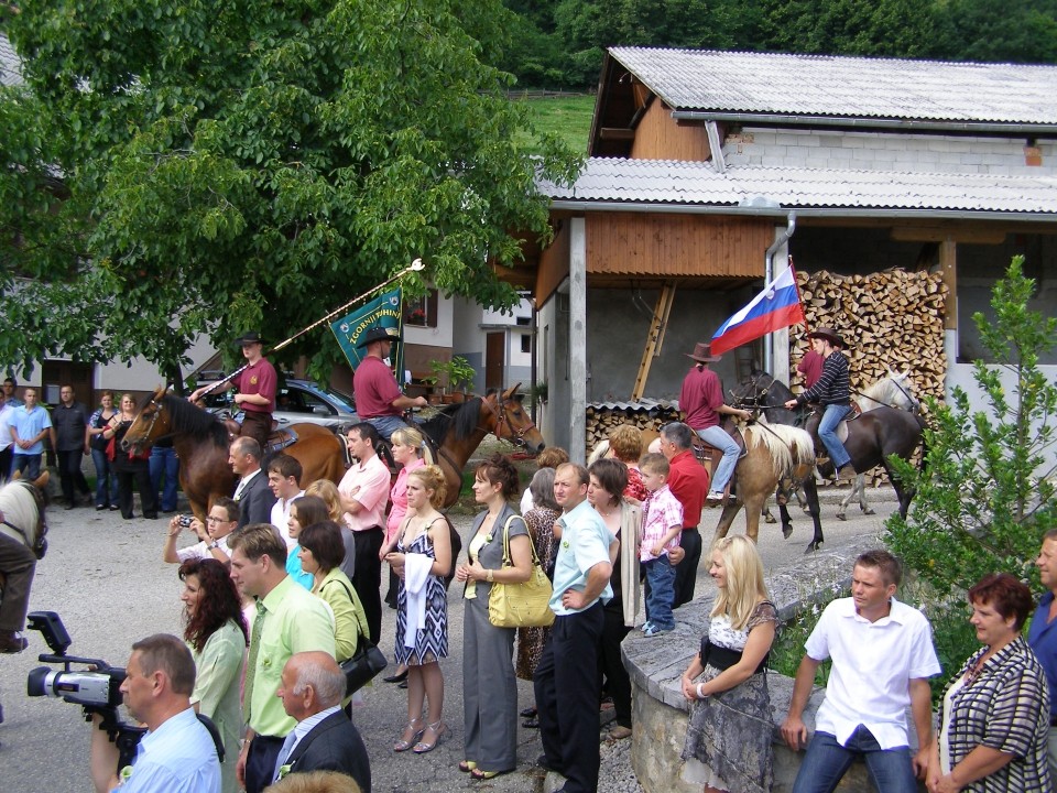 Poroka konjerejca Damjana - foto povečava