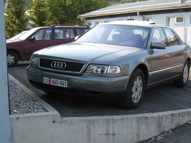 Audi A8 - foto povečava