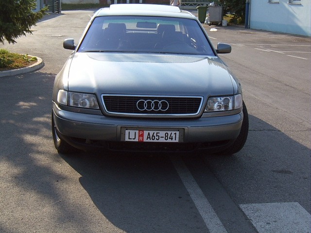 Audi A8 - foto povečava