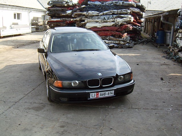BMW 528 - foto