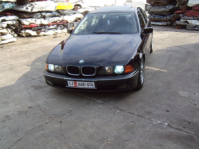 BMW 528 - foto povečava