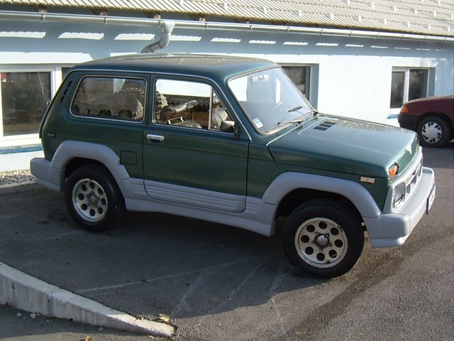 Lada niva - foto