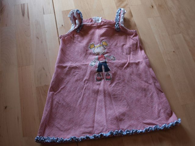 Oblekica za eno leto