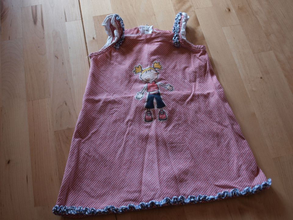 oblekica za eno leto