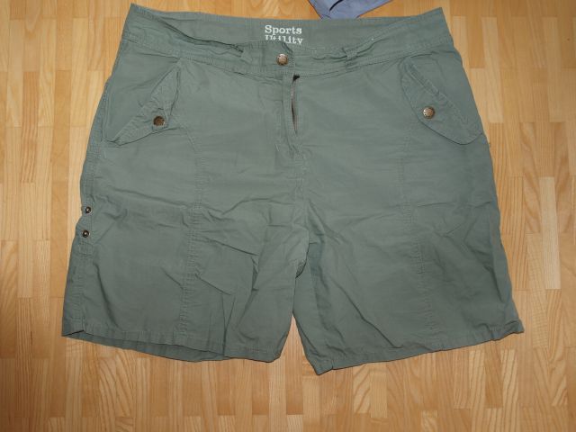 Kratke hlače 42