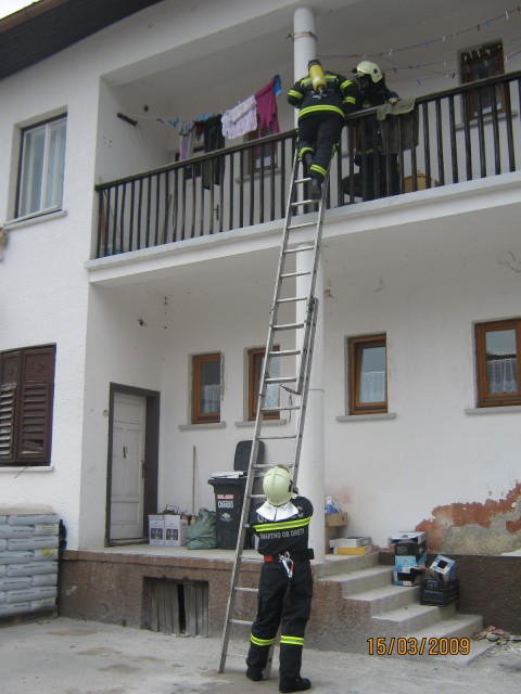 Vaja - zadružni dom - foto