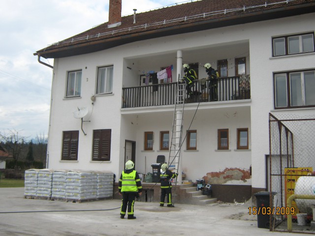 Vaja - zadružni dom - foto