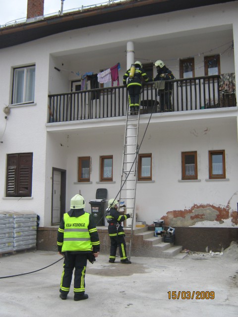 Vaja - zadružni dom - foto